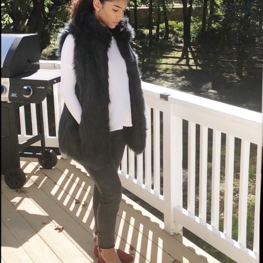 Ann Taylor LOFT Faux Fur Black Vest XS